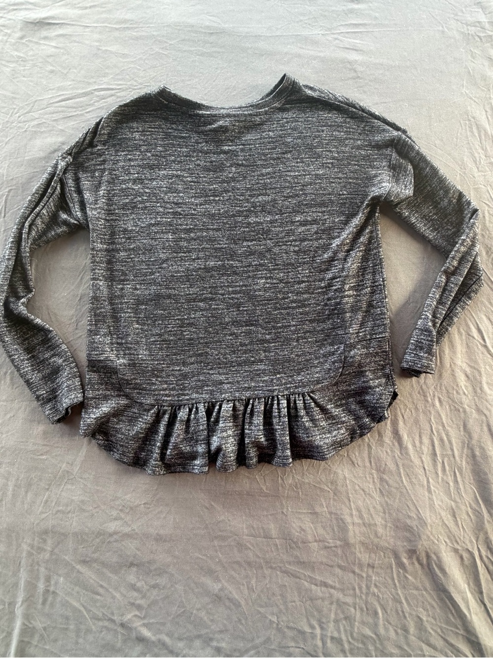 Banana Republic Heathered Gray Long Sleeve Ruffle Hem Top